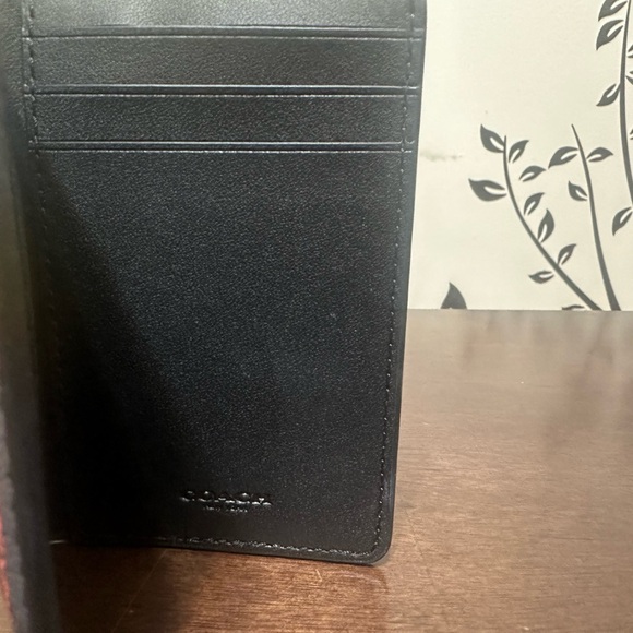 Coach Black and Red Wallet - Picture 4 of 6